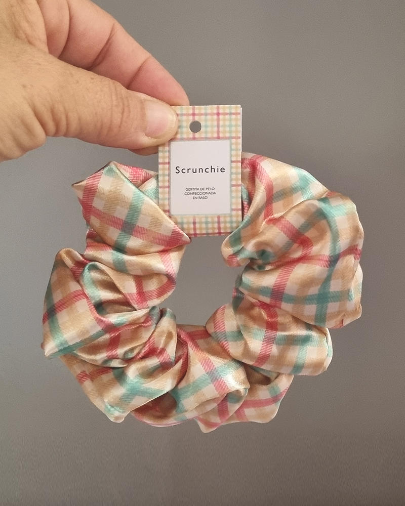 Scrunchie 011